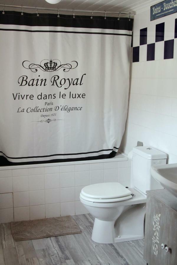 Villa Chez Marraine Sauvat Esterno foto